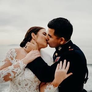 Meet your Posher, Gary esteban